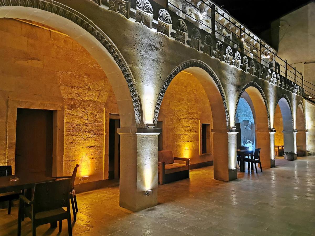 Falcon Cave Suites Göreme Eksteriør billede