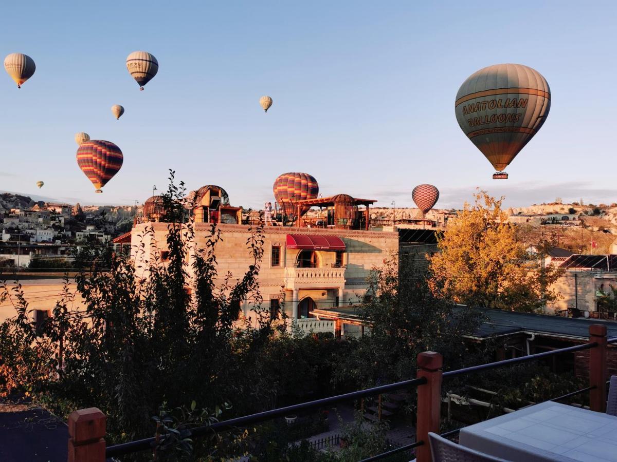 Falcon Cave Suites Göreme Eksteriør billede