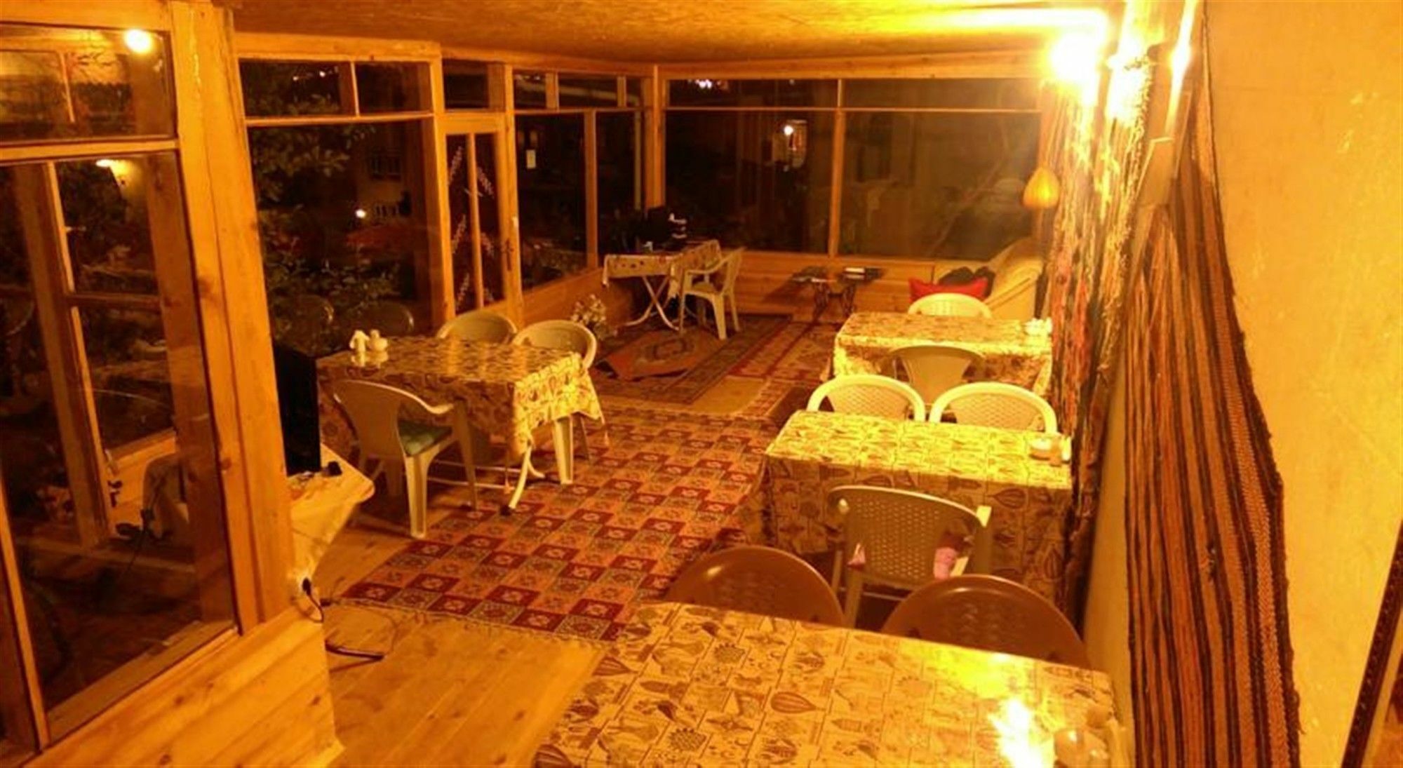 Falcon Cave Suites Göreme Eksteriør billede